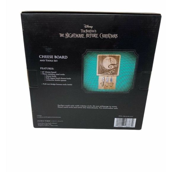 Disney Nightmare Before Christmas Wood Cheese Board And Tools cutting board set - Picture 6 of 10